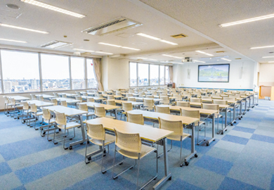 瀧野川女子学園施設紹介 多目的スペース