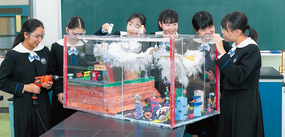 瀧野川女子学園 中高一貫 礼法・茶道・華道