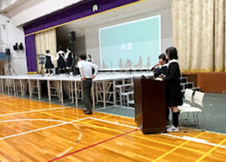 クラブプレゼンテーションの司会進行や音響、照明などを担当しました