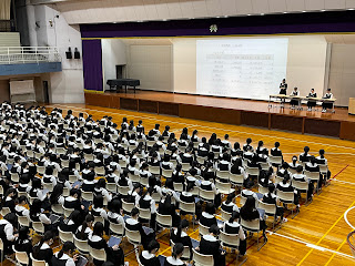 生徒会費がどのように使われるか、そしてこれからどのように使われるを確認しました