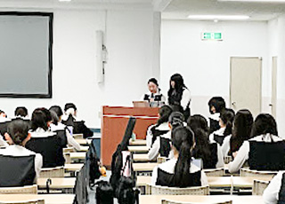 「あかつき祭委員会」を実施しました
