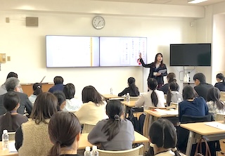 １１/１（土）に、先週行った中学受験生向け入試チャレンジの解説会を行いました。