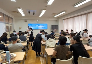 授業体験が受けられる学校説明会やオープンスクールを実施しております