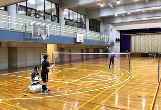 夏休みのクラブ活動の様子をご紹介します！
今回はバドミントン部