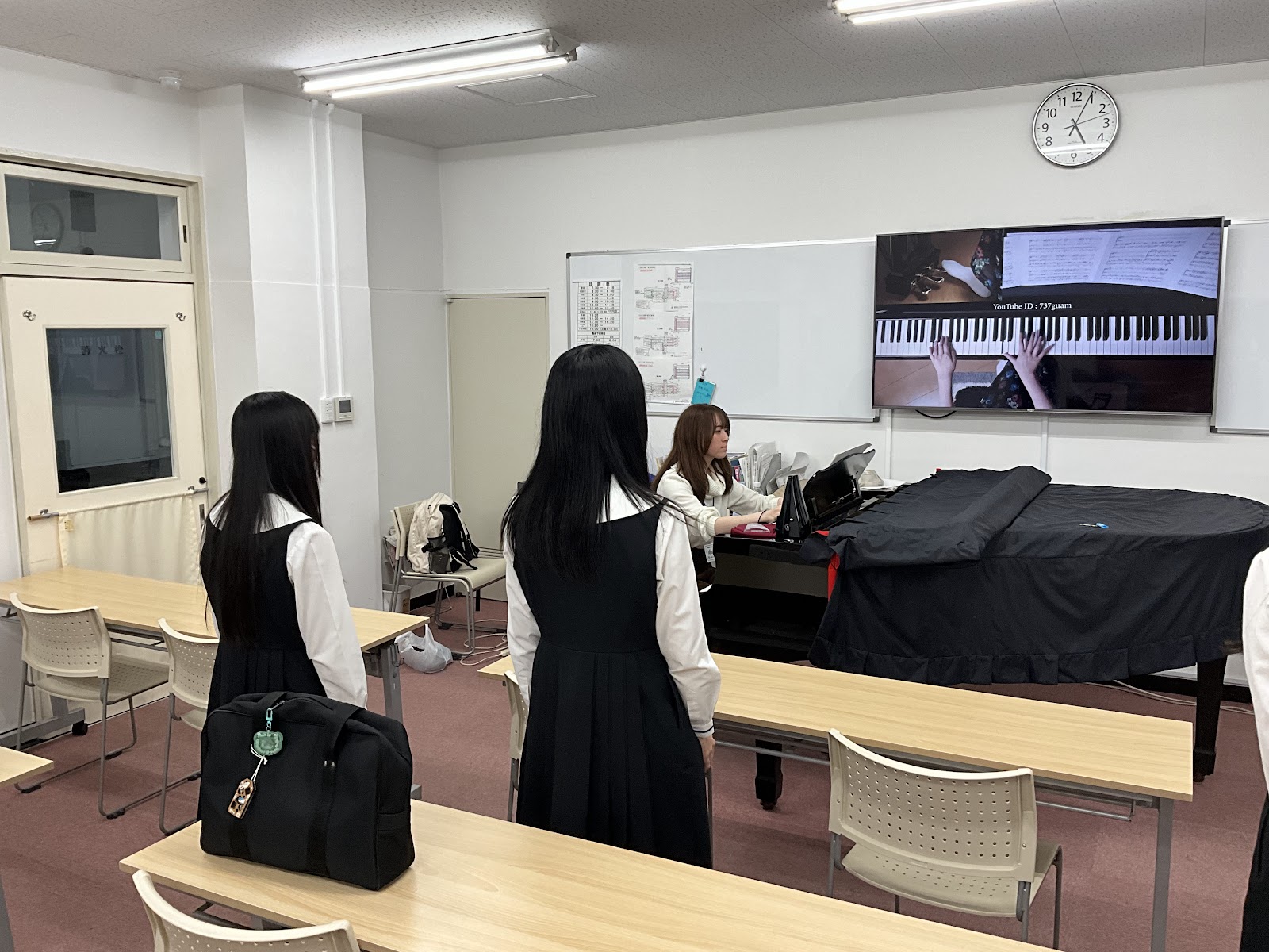 卒業生コーチが指導に来てくれました！